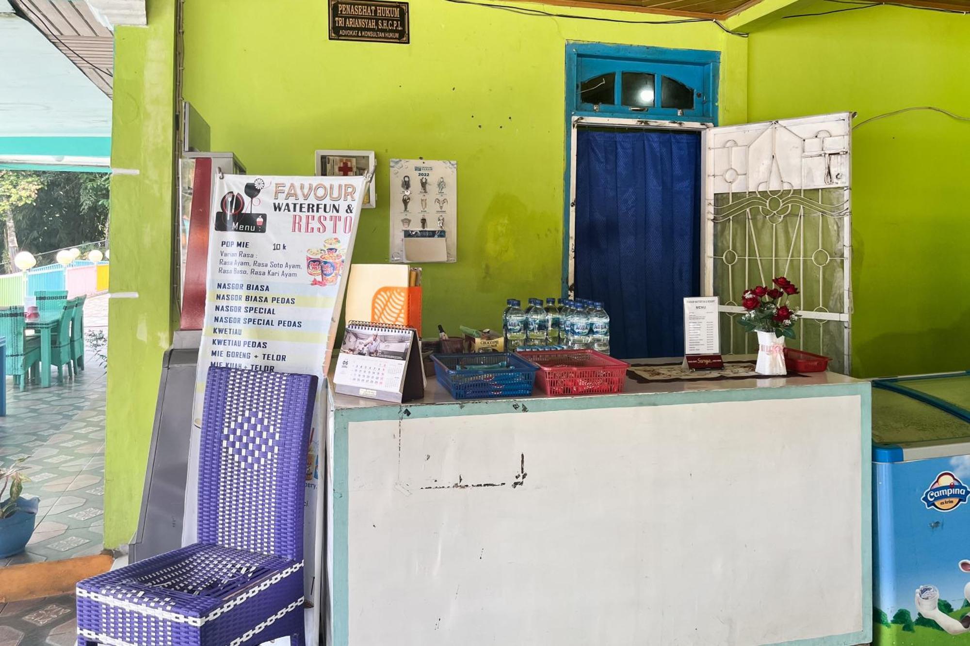 Reddoorz At Villa Waterfun Favour Pagar Alam Pagaralam Экстерьер фото